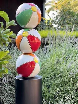 3 Stack Beachball Totem