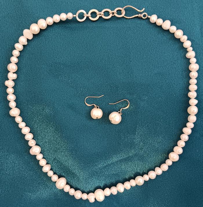 Basic Pearl Necklace _ Earrings - Kathy Hjeresen