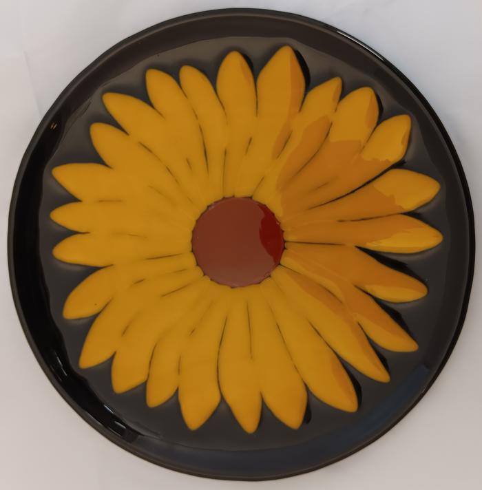 Sunflower Plate 12_5_25 06 - Phil Norton