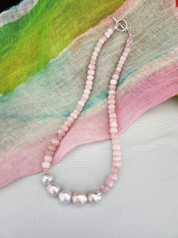 5551. Rose Quartz and Pearl Necklace - Lynn Walsh