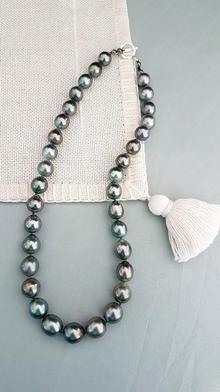 Lynn Walsh 4229. Tahitian Pearl and Silk Necklace