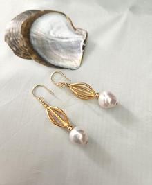 Lynn Walsh 5534. Pearl and Vermeil Earrings