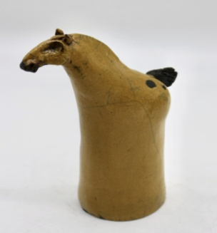 Linda Guinness - Horse I